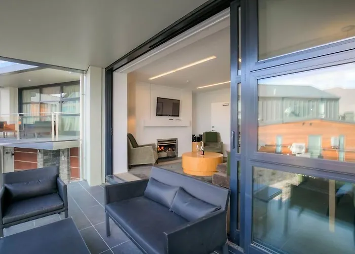 Panorama Terrace Apartments - Element Escapes